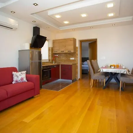 Ivica #7 Апартаменты *